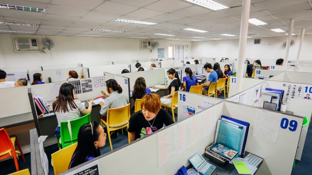 ジュニアキャンプ開催校First English Global Collegeについて